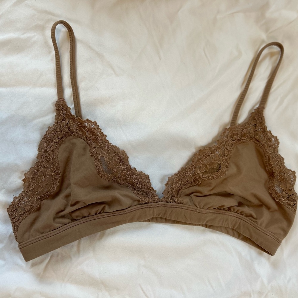 Beautiful SKIMS Lace Triangle Bralette